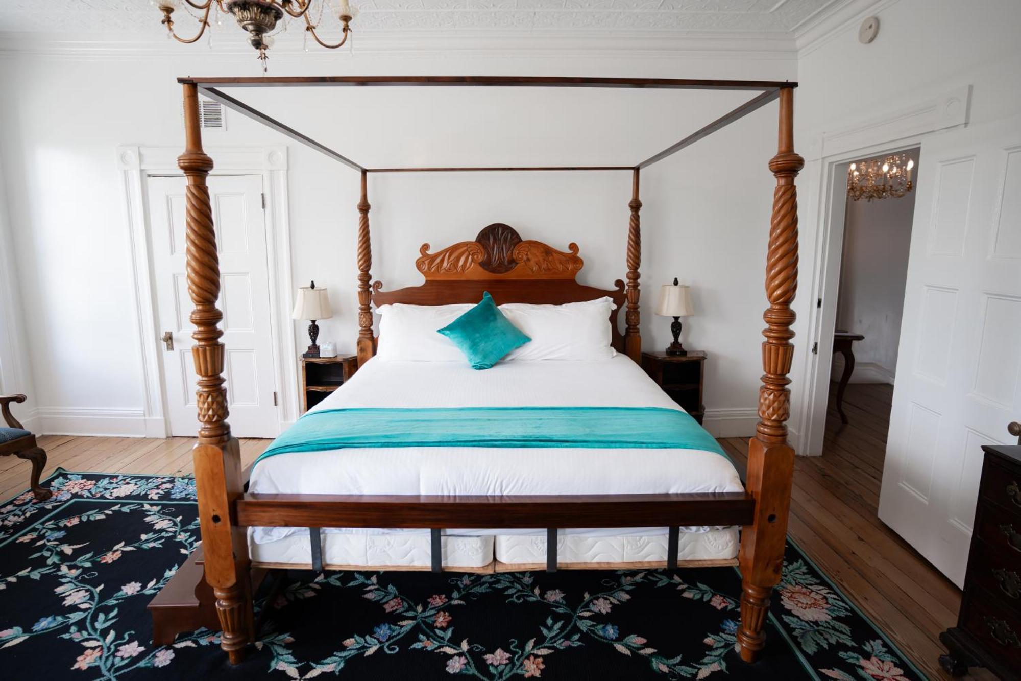 Bed and Breakfast 20 South Battery Чарлстон Екстер'єр фото